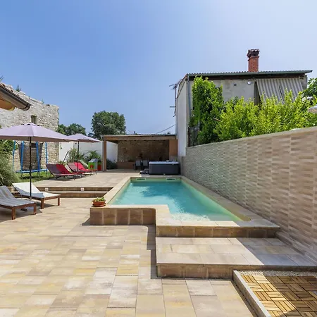 Casa Bella By Interhome Svetvinčenat
